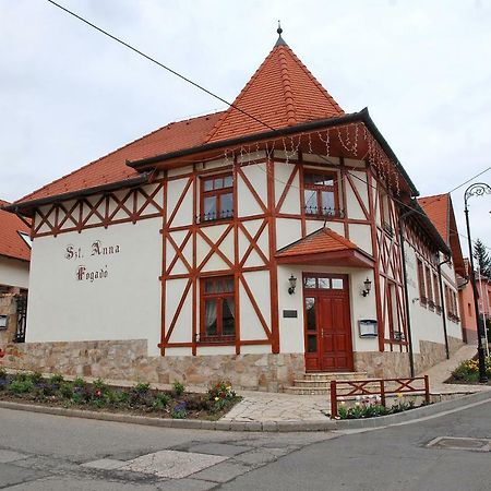 Szent Anna Panzio Es Etterem Hotel Szob Exterior foto